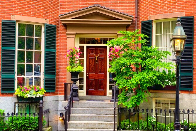 Beacon Hill Boston History + Photo Walking Tour (SMALL Group) - Walking Beacon Hill’s brick sidewalks