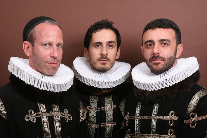 Become a Dutch Art Piece Photo Shoot in Amsterdam - Single Portrait - Becoming a Dutch painting near Dam Square