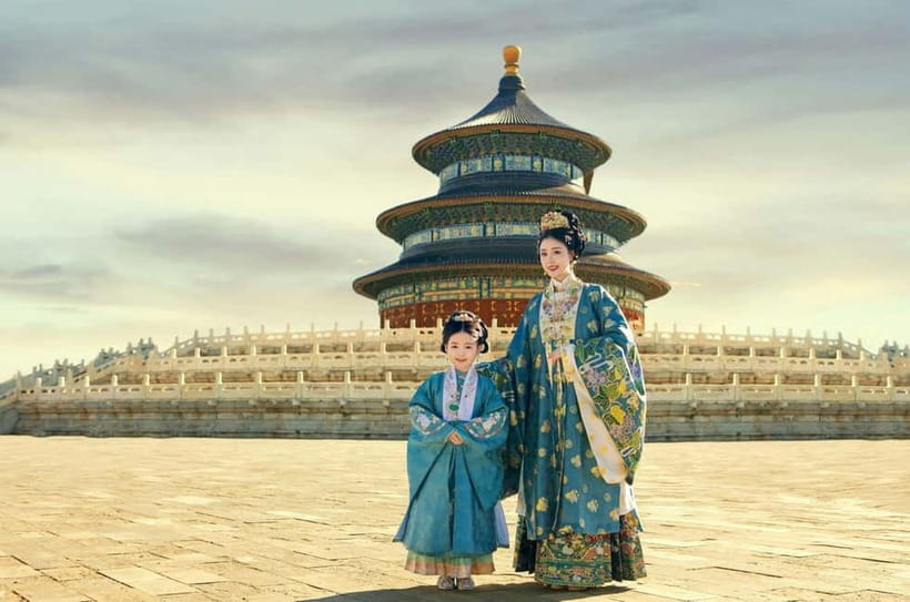 Beijing Traditional Hanfu Experience & Photoshoot for Groups - Choosing the outfit and building the look