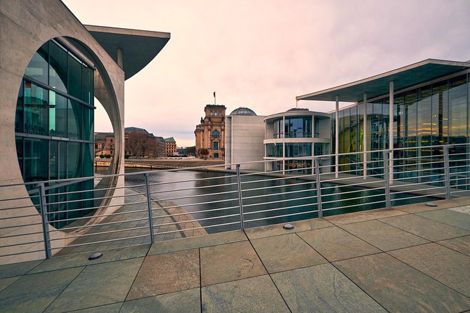 Berlin Architecture/River Spree Full Day Photography Tour - The lunch break and the cost of a private day