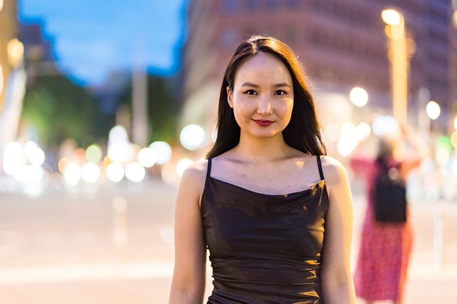 Berlin by Night: Private Photoshoot at Illuminated Cityscape - Brandenburg Gate as the closing scene
