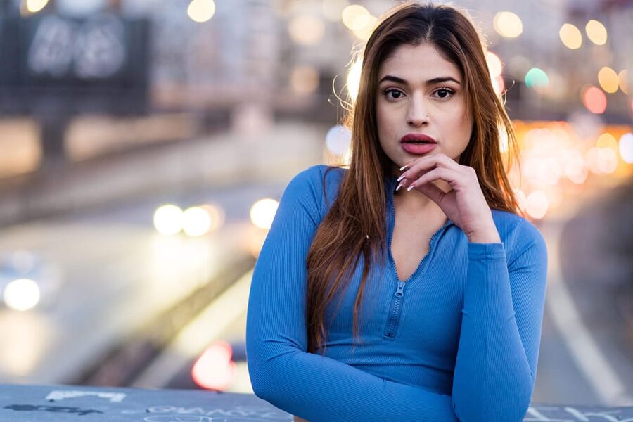 Berlin by Night: Private Photoshoot at Illuminated Cityscape - What the $152 price really includes