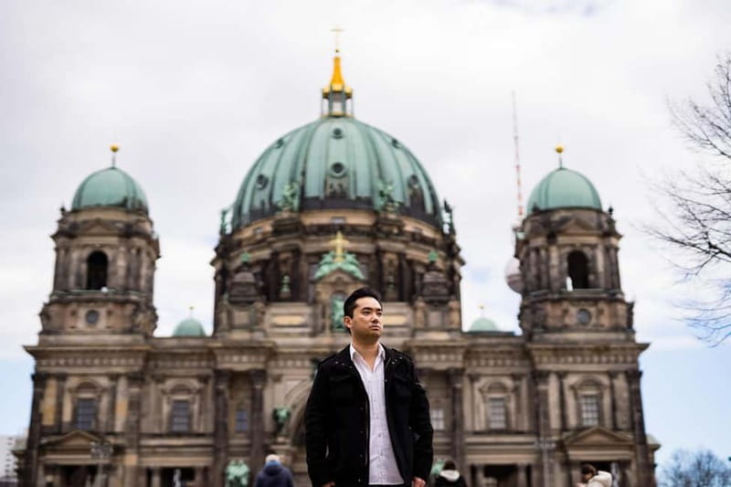 Berlin: Early Morning Private Photoshoot to avoid the Crowd - Key points at a glance