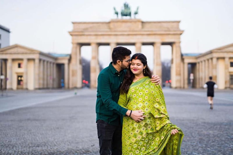 Berlin: Early Morning Private Photoshoot to avoid the Crowd - Who will enjoy this most