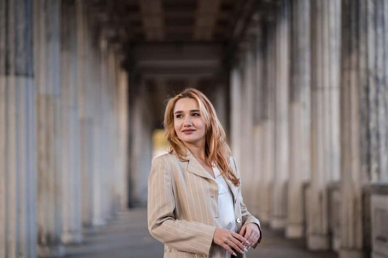Berlin: Early Morning Private Photoshoot to avoid the Crowd - Museum Island gives you the best opening scenes