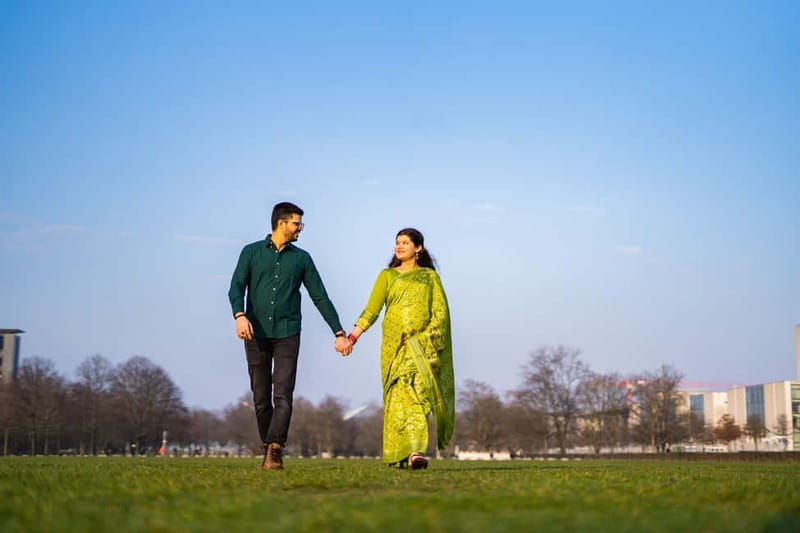Berlin: Early Morning Private Photoshoot to avoid the Crowd - Is $81 good value?