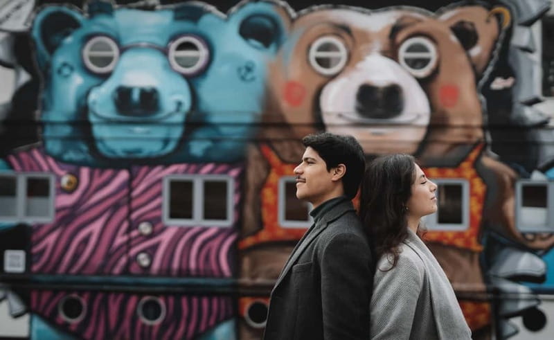 Berlin: East Side Gallery Photoshoot - How to get better photographs in a short session
