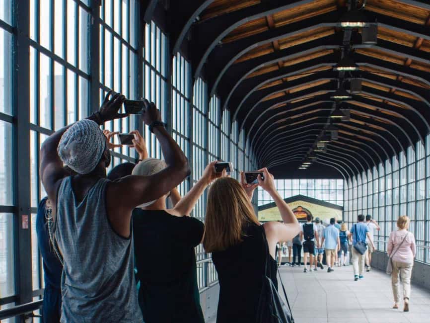 Berlin: Hands-On Mobile Photography Workshop - Creative angles and stronger composition