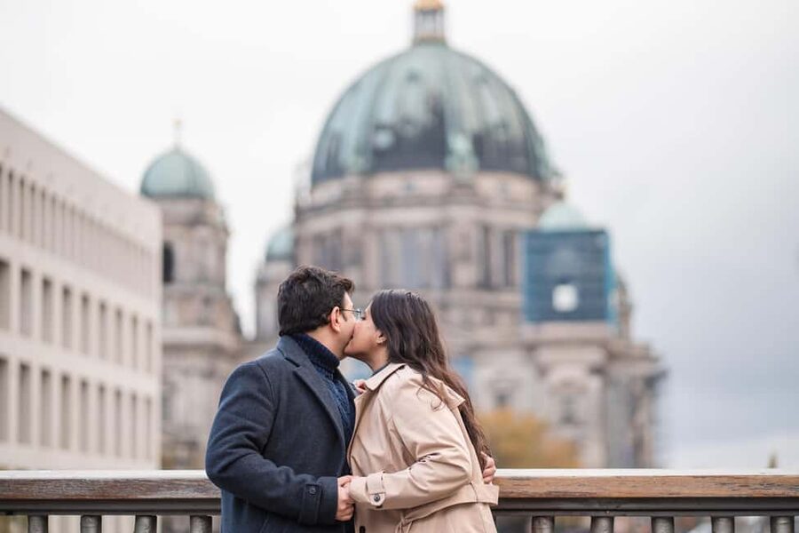 Berlin: Private Photo Session with Professional Photographer - Key things to know before you book