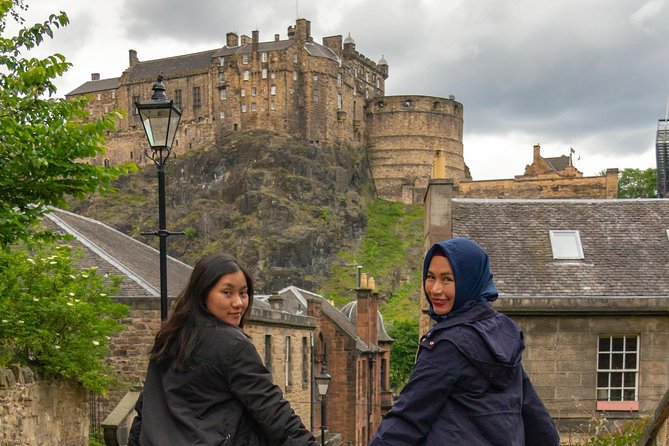 Best Edinburgh Photoshoot Experience - Edinburgh Castle and the question of access
