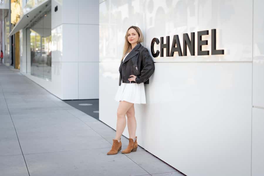 Beverly Hills: Photoshoot with Edited Images - Working with Aurora and a private group
