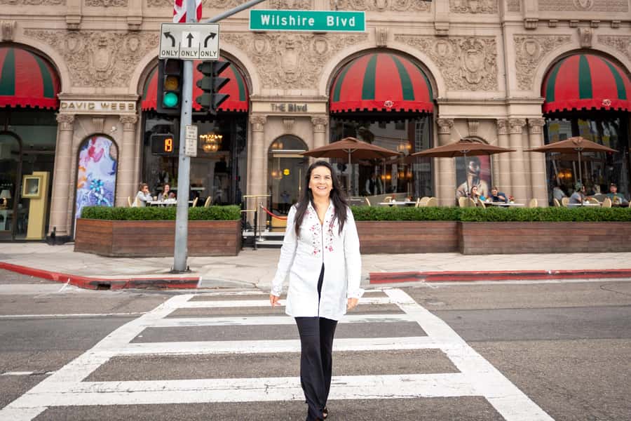 Beverly Hills: Photoshoot with Edited Images - Choosing your 12 finished photographs