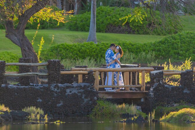 Big Island Hawaii Photographer - Waikoloa Mini Session - Waikoloa Fishponds Give the Session Its Character