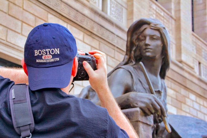 Boston's Architecture, History + Photo Walking Tour (SMALL Group) - How much photography is included?