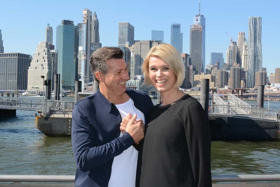 Brooklyn Bridge & Neighborhoods – 2-Hour Photo Shoot Tour - Starting in SoHo at 90 Prince Street