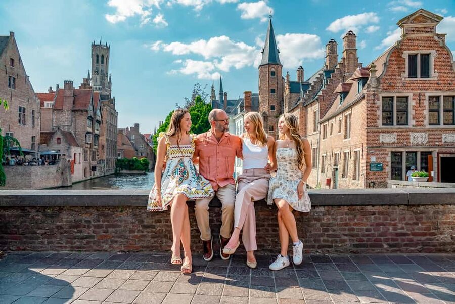 Bruges : Your private 1 hour photoshoot in the medieval city - Is $353 good value for your group?