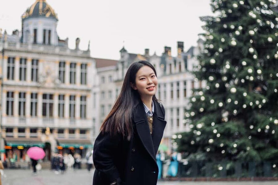 Brussels City Photoshoot With a Professional Photographer - Who should book this experience?
