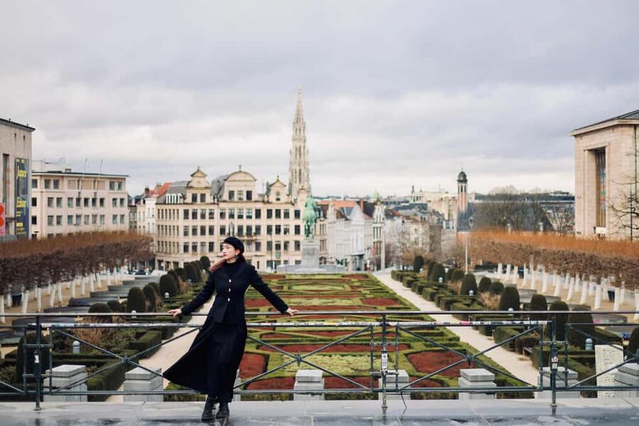 Brussels City Photoshoot With a Professional Photographer - The Galleries royales Saint Hubert