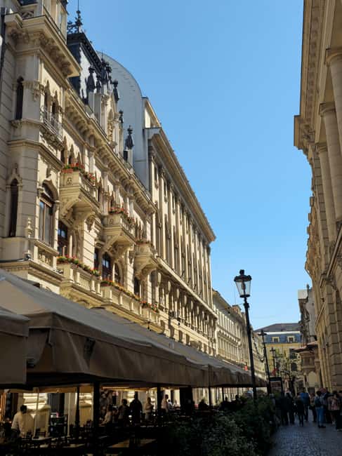 Bucharest Photo Walk - Instagram&Cinematic Spots in 3 hours - The CEC Palace and a change of architectural mood