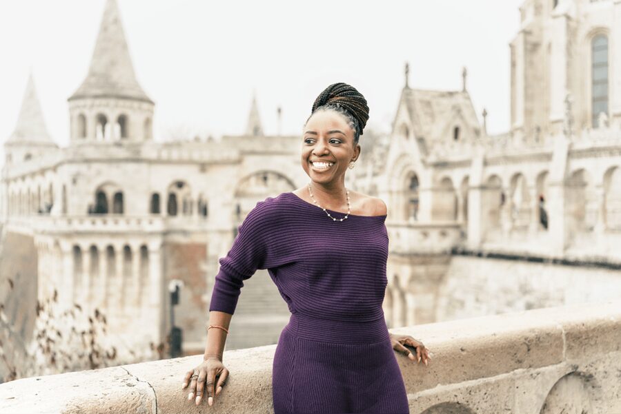 Buda Castle: Group photoshoot with a local guide - Planning Your Hour at Buda Castle