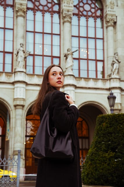 Budapest: Photo Session with Professional Local Photographer - Meeting at St. Stephen’s Basilica