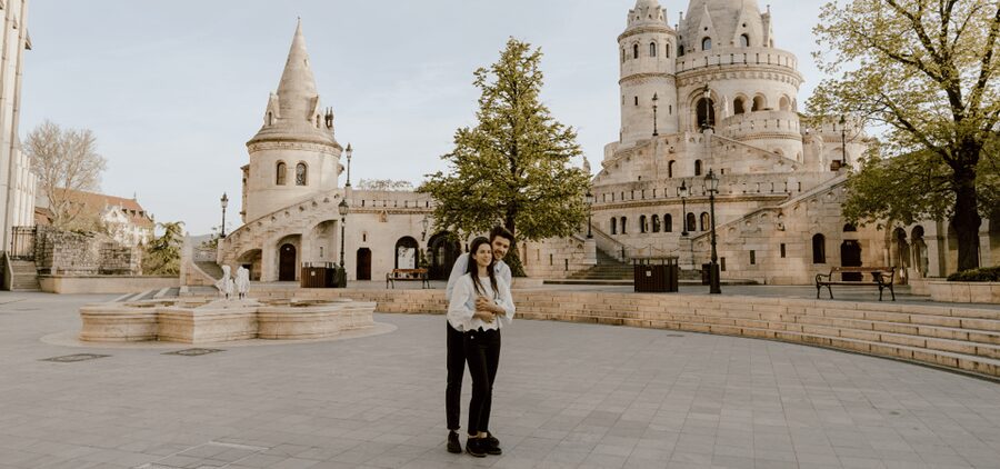 Budapest: romantic photoshoot at Buda's iconic sightseeings - Fisherman’s Bastion: the star backdrop