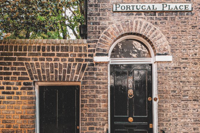 Cambridge Instagram Self-Guided Tour - Top Photo Spots - Jesus College: broad grounds and a striking chapel