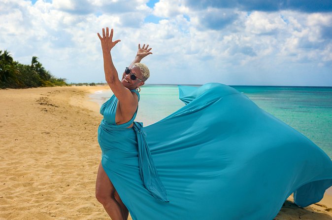 Cancun Flying Dress Photography Session - The people guiding the session