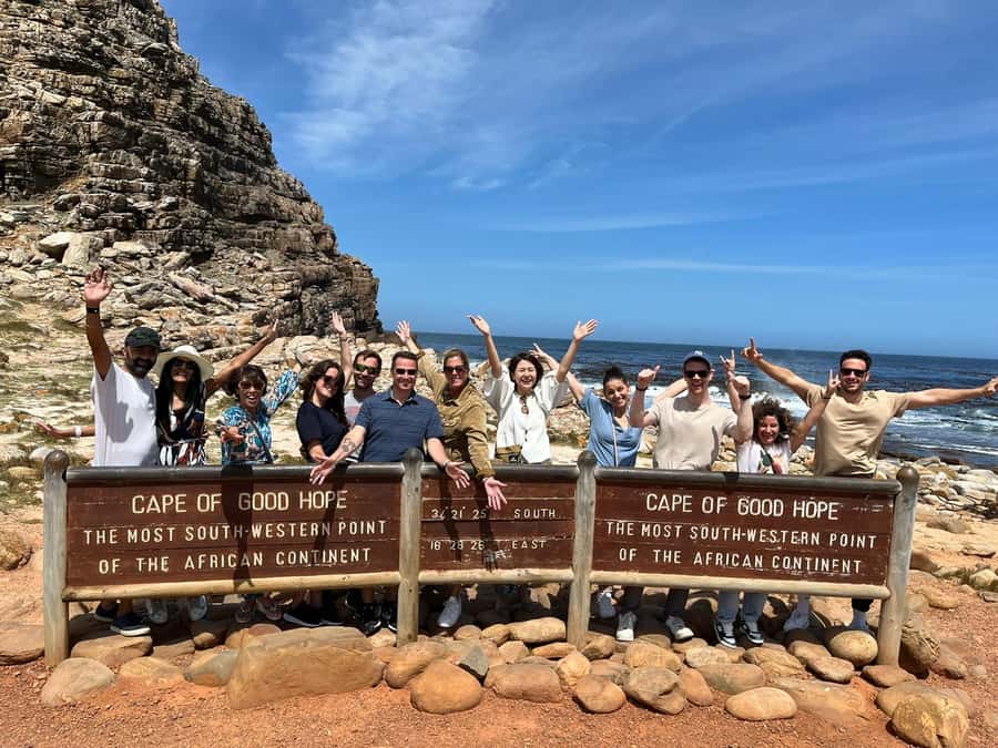 Cape Town: Table MT, Cape Point & Penguins Instagram Tour - Table Mountain starts the day above Cape Town