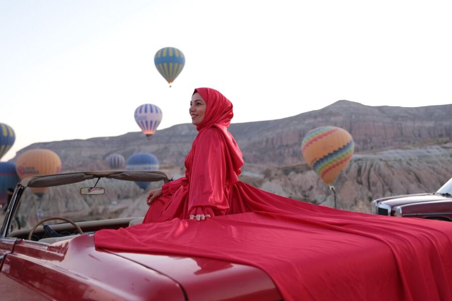 Cappadocia Photo Shoot with Classic Car and Flying Dress - Love Valley: open views and flowing fabric