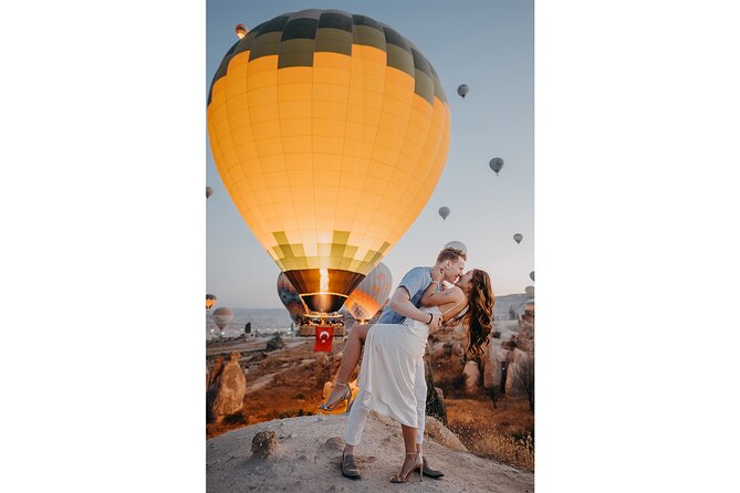 Cappadocia Photoshoot - Balloons, golden light, and the luck factor