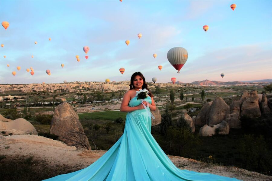 Cappadocia Photoshoot with Flying Dress - Hotel transfers and meeting details