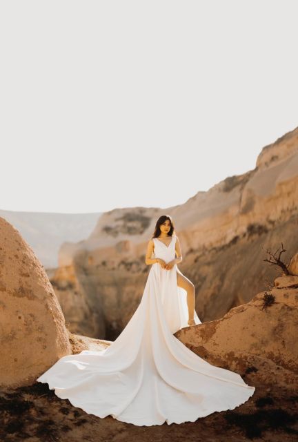 Cappadocia Photoshooting with Hot Air Balloons - Why the balloons make this more than a standard portrait session