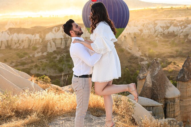 Cappadocia Sunrise Hot Air Balloon Photo Shoot with Hotel Pickup - The photographer and personal service