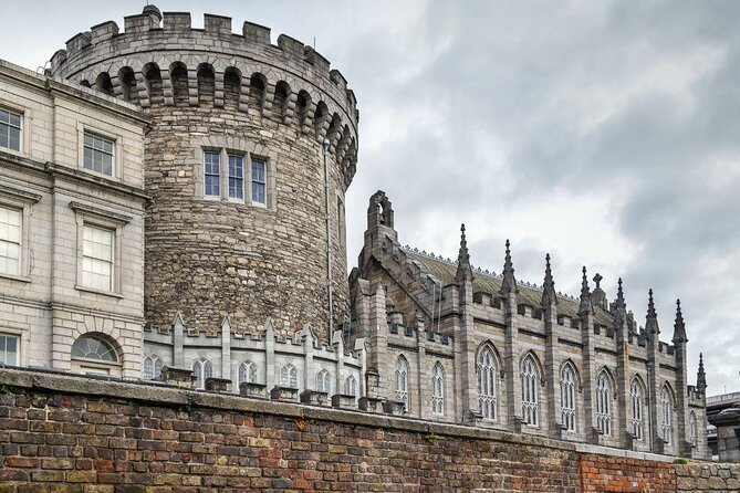 Celebrate Every Love Story - A Dublin photo walk with a personal touch