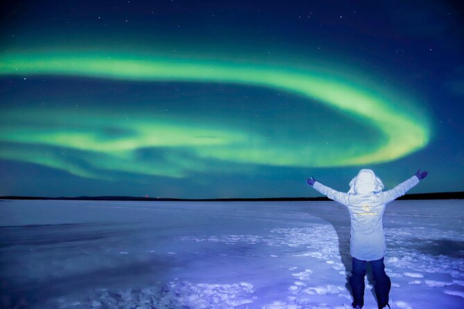 Chasing Aurora with Photographer - Small Group - Inside the minibus with a small group