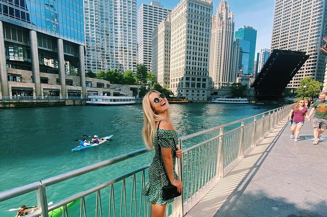 ️ Chicago Instagram Walking Tour (Private & All- Inclusive) - Wrigley Building and Tribune Tower details