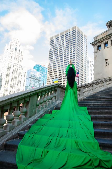 Chicago Luxury Flying Dress Photoshoot - Walking from downtown to the Chicago Riverwalk