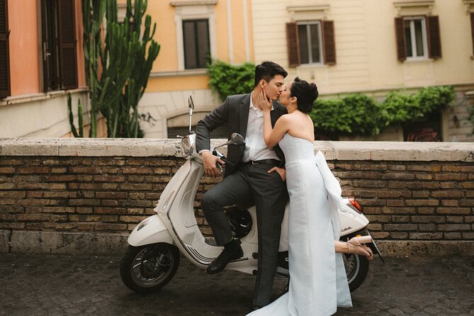 Cinematic Photoshoot in Rome - Roman Forum views in a short 20-minute stop