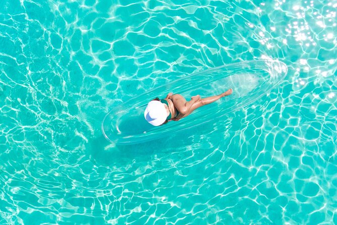 Clear Kayak Photoshoot in Nassau ,Bahamas. - Who will enjoy this most?