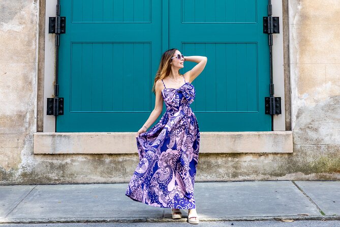Colors of Charleston Walking Tour and Photoshoot Experience - Weather, timing, and walking practicalities