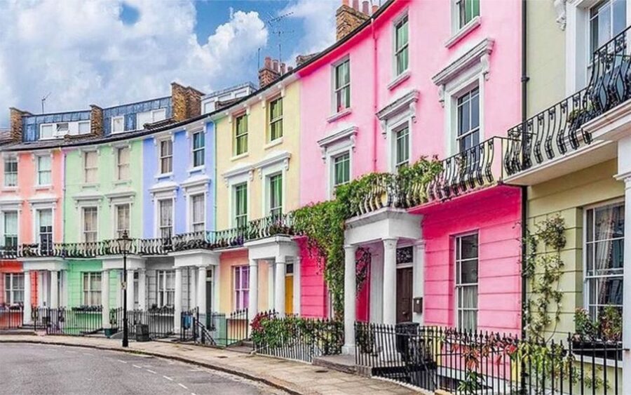 Colourful Notting Hill Photography Tour - Portobello Market adds movement
