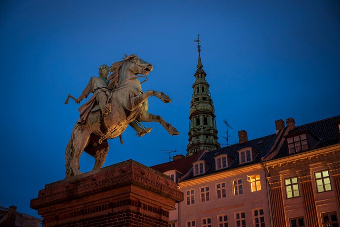 Copenhagen Photography Masterclass - Private Photography Lesson - Nyhavn: a strong opening frame