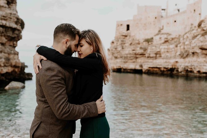 Couple or family photo shoot Polignano a Mare - Why the private format matters for couples and families