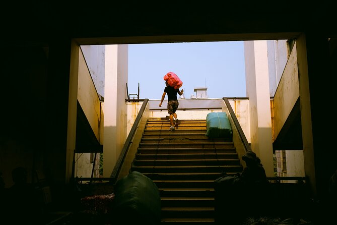 Cultural Hanoi Photo Walk - A Street Photography Tour - Dong Xuan Market brings the bigger challenge