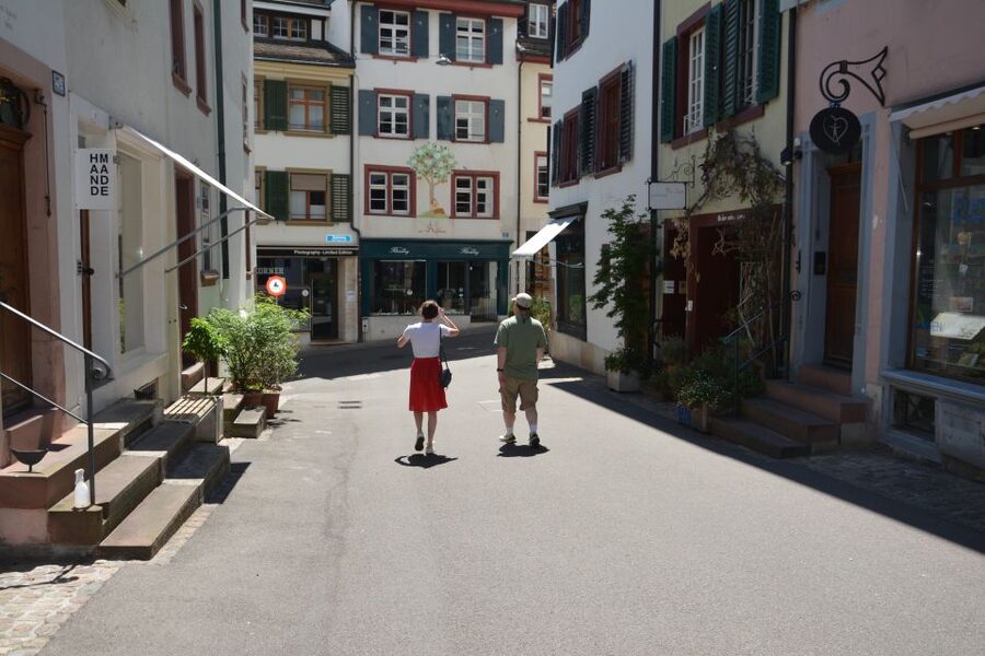 Customizable walking tour with local photographer - A Friendly Pace and Personal Company