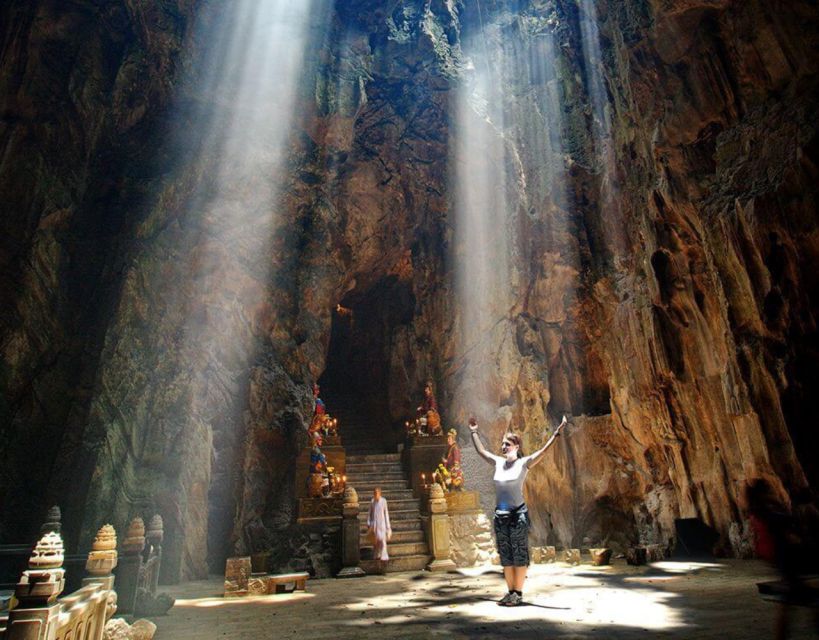 Da Nang: Private & All-Inclusive Instagram Tour - Ba Na Hills cable car and the Golden Bridge