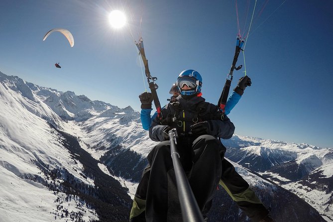 DAVOS: Paragliding For 2 Passengers - Together In The Air! (Video&Photos Incl.) - The flight itself: quiet air and big views