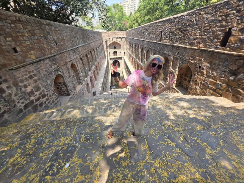 Delhi: Private Guided Instagram Photographery Tour in Delhi - The Lotus Temple as the final stop