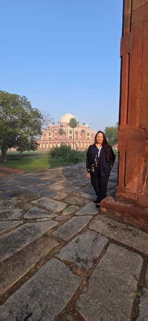 Delhi: Private Guided Instagram Photographery Tour in Delhi - Meeting near Sunehri Masjid and the Red Fort